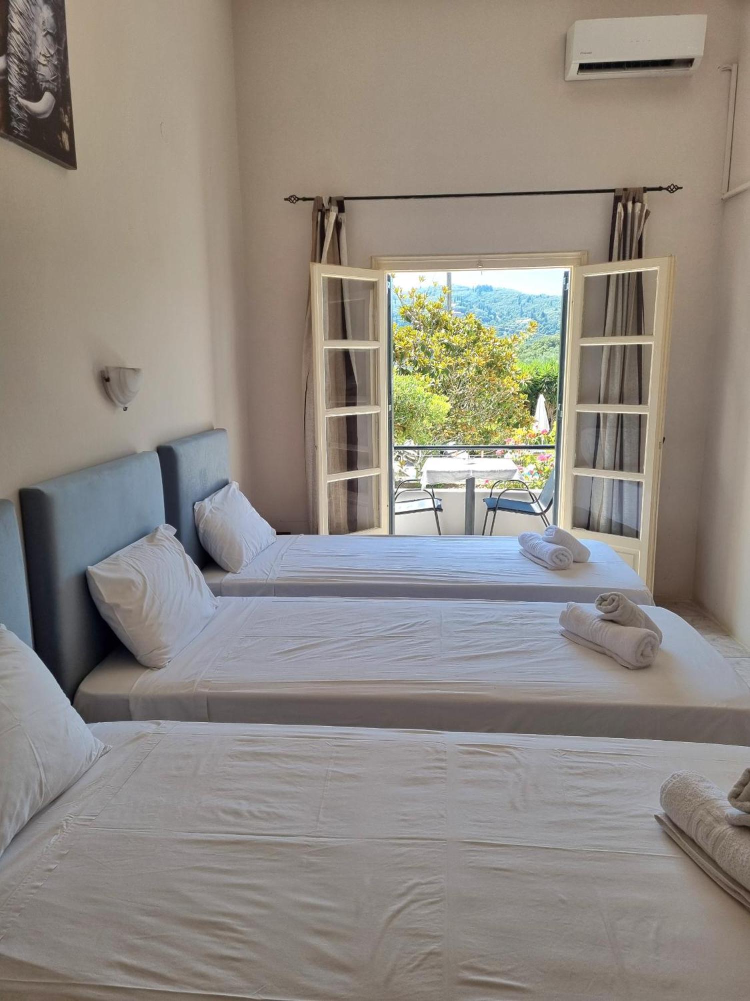Irida Studios And Suite Paleokastritsa Buitenkant foto